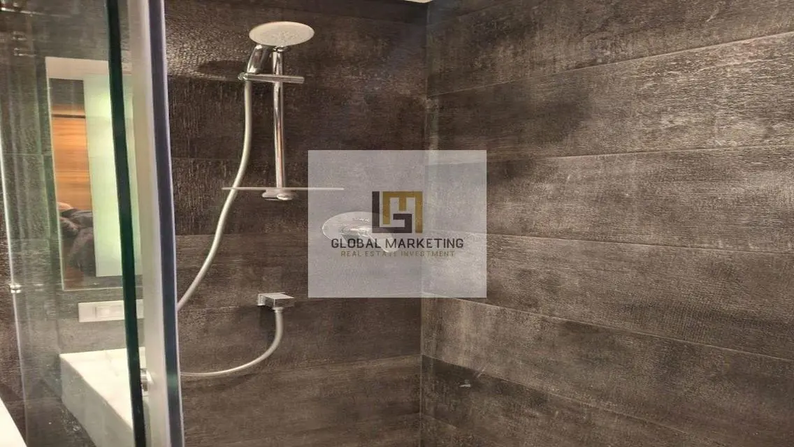 Semi furnished apartment with garden for rent