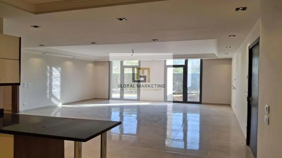Semi furnished apartment with garden for rent