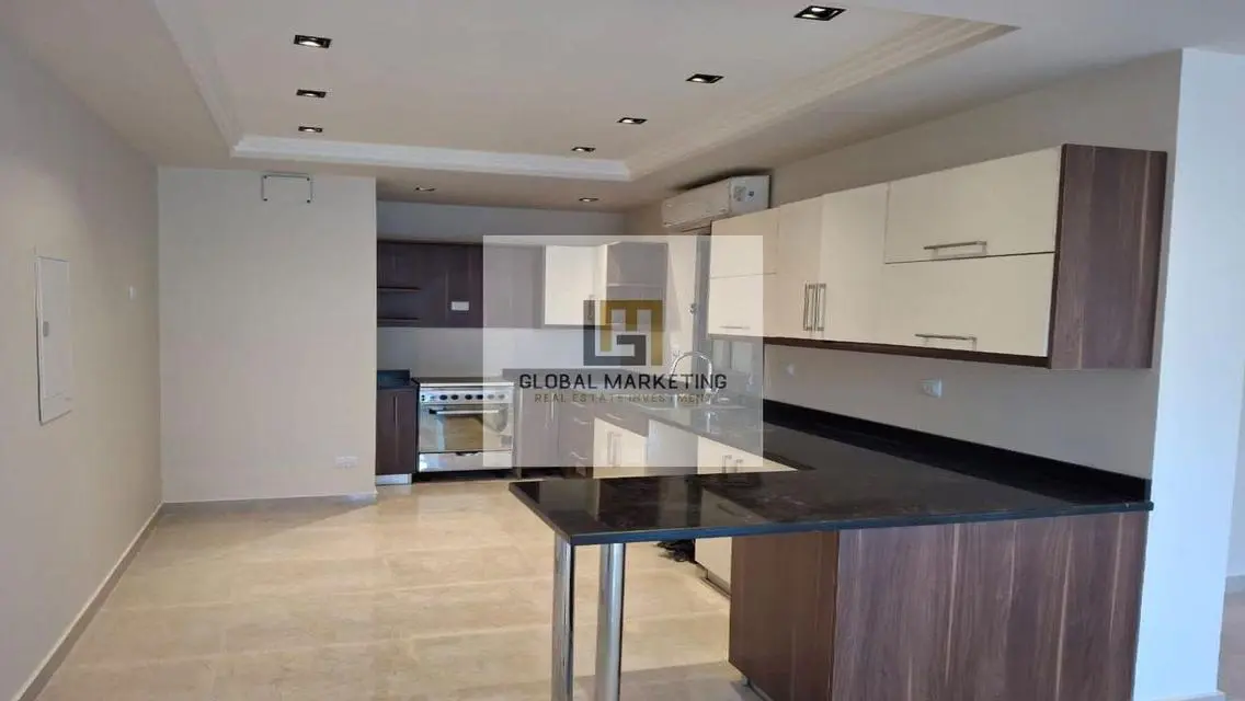 Semi furnished apartment with garden for rent