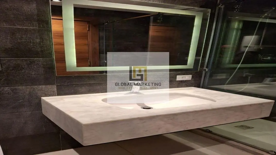 Semi furnished apartment with garden for rent