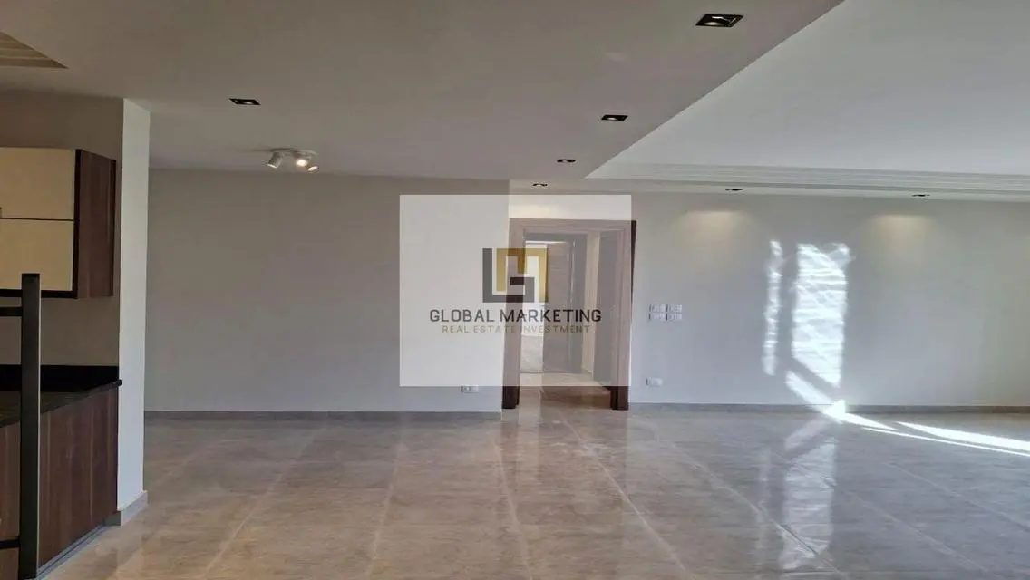 Semi furnished apartment with garden for rent
