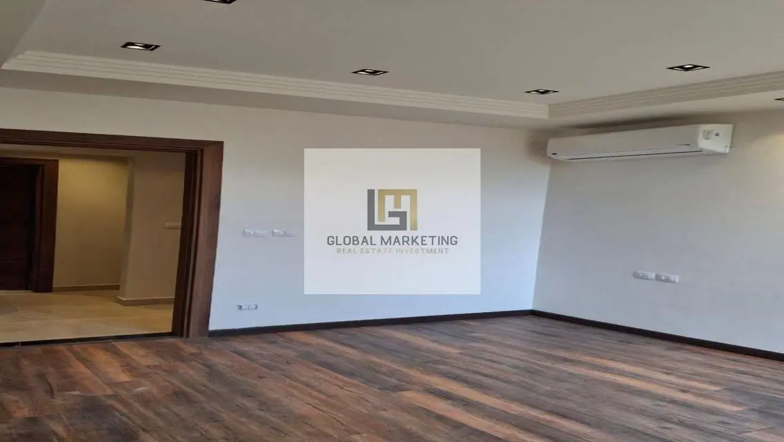 Semi furnished apartment with garden for rent