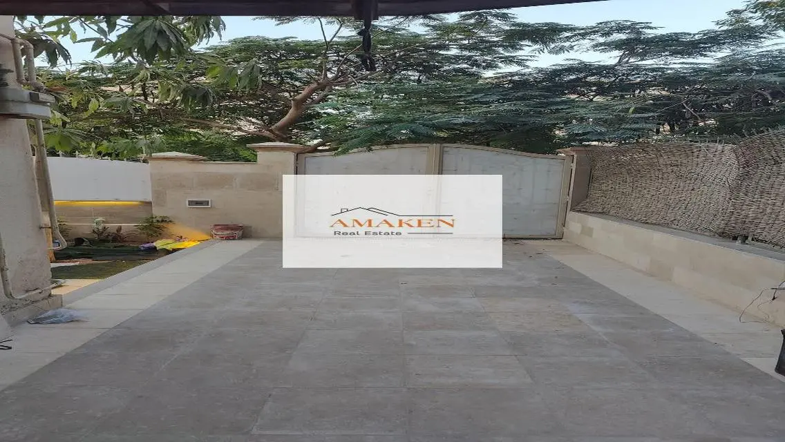 5 beds furnished twin house  rent compound Greens