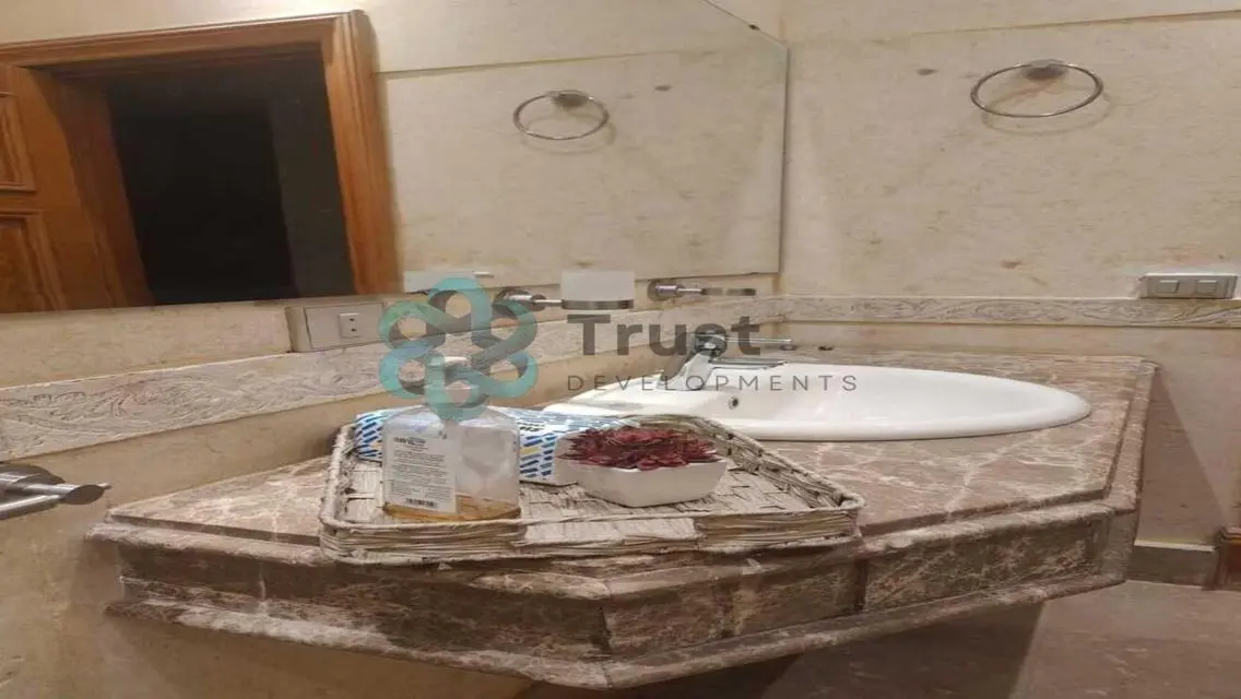 فيلا توين هاوس في جرينز - درة الشيخ زايد للإيجار