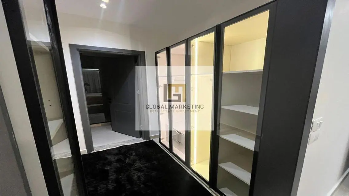 First use furnished apartment for rent in Eastown