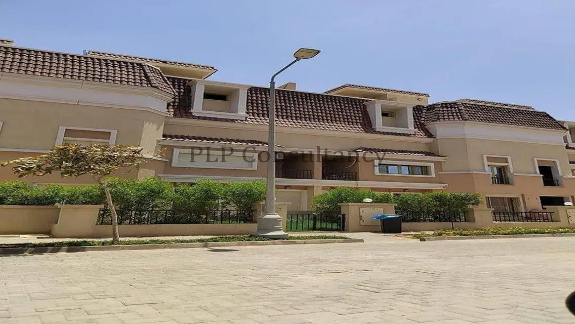 Villa for sale 206mIn installment nex to Madinaty