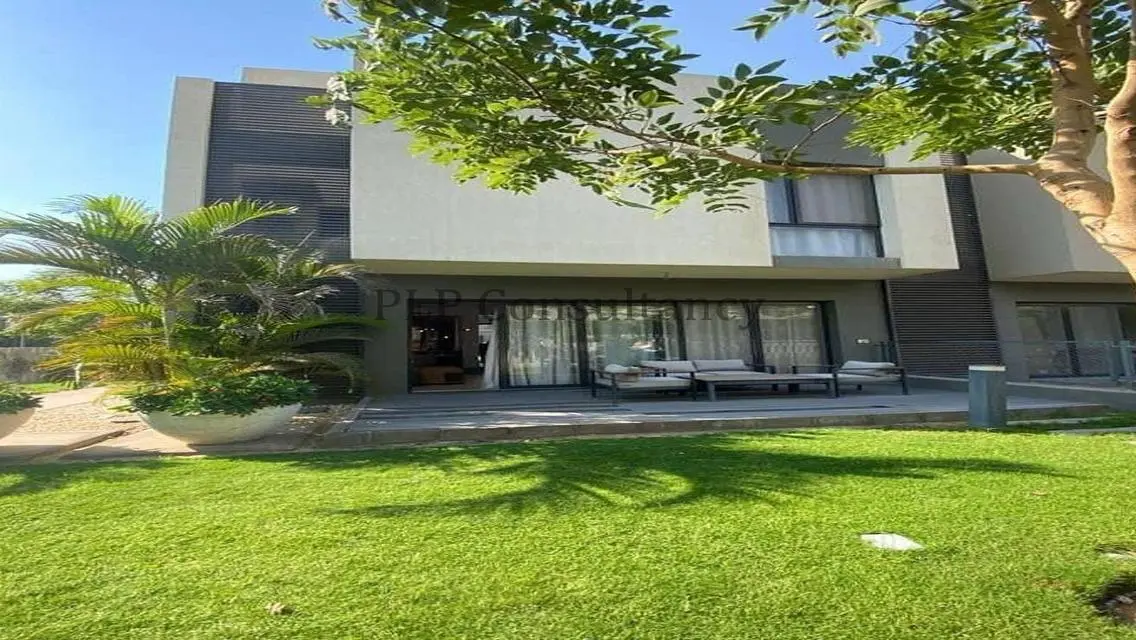 Villa for sale at a bargain price in Al Burouj