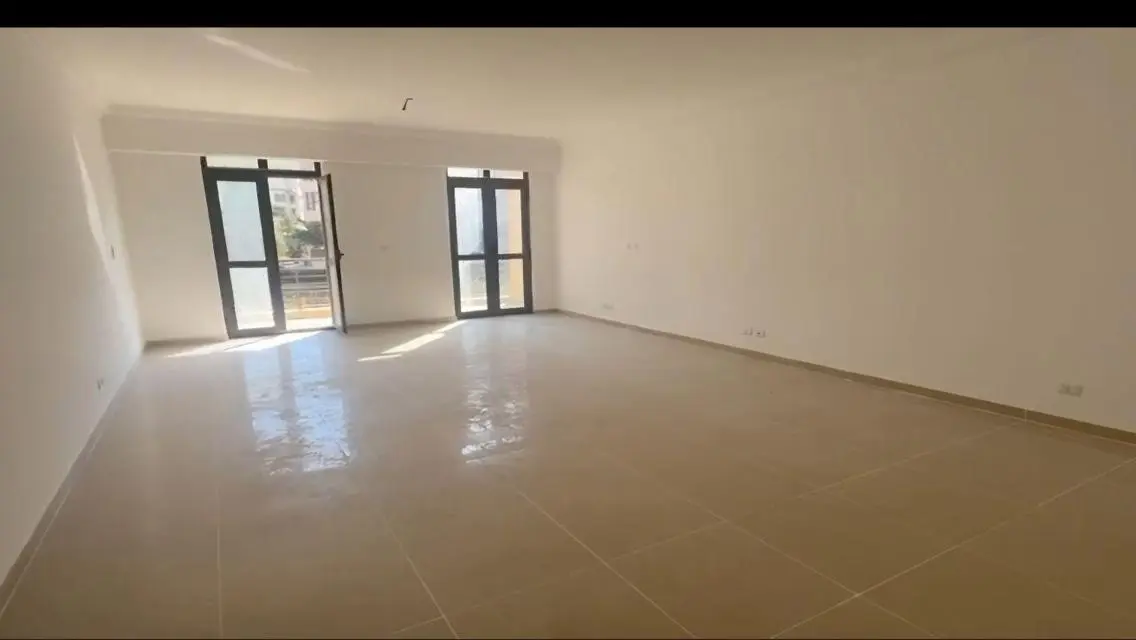 للبيع بمدينتى باجمل مراحلها B8شقه168م 3نوم بالجراج