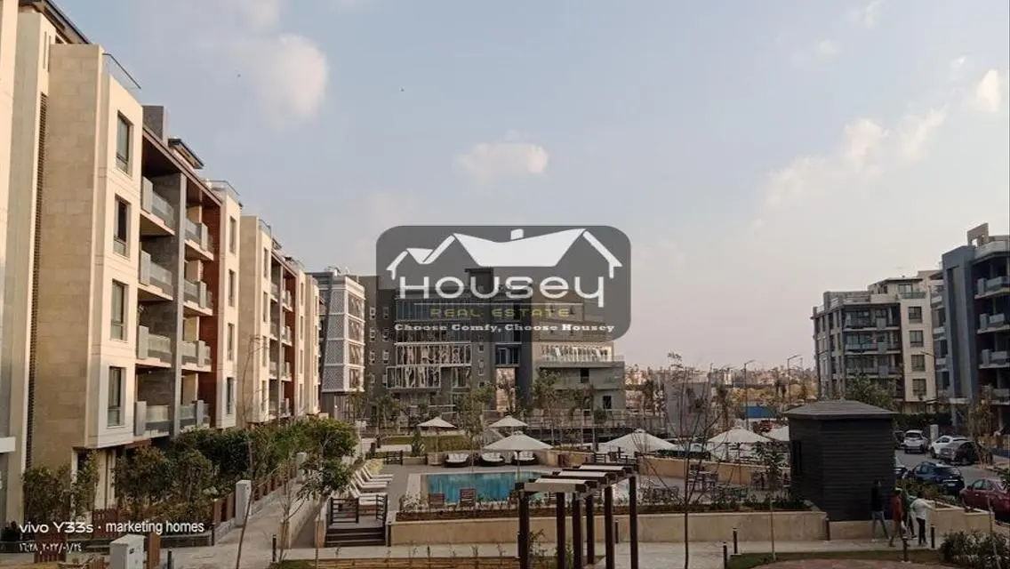بول فيو -بحديقة - للإيجار الفوري - كمبوند آزاد