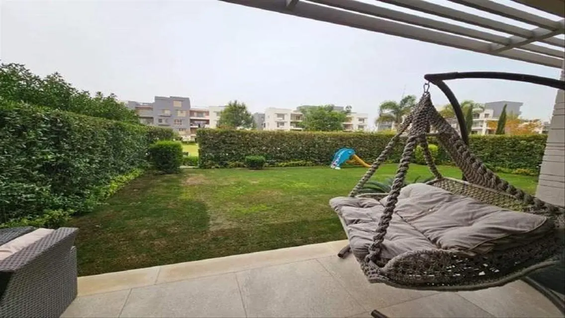 Ready to move 641m villa+garden Almihwar (Inst)
