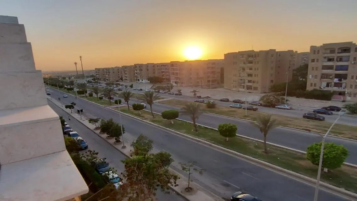 روف الايجار موقع مميز  الحى 16 الشيخ زايد فيو رائع