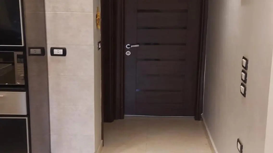 روف الايجار موقع مميز  الحى 16 الشيخ زايد فيو رائع