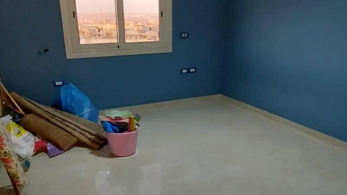 روف الايجار موقع مميز  الحى 16 الشيخ زايد فيو رائع