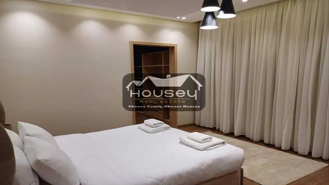 First Residence - New Furnishings - Spacious Area