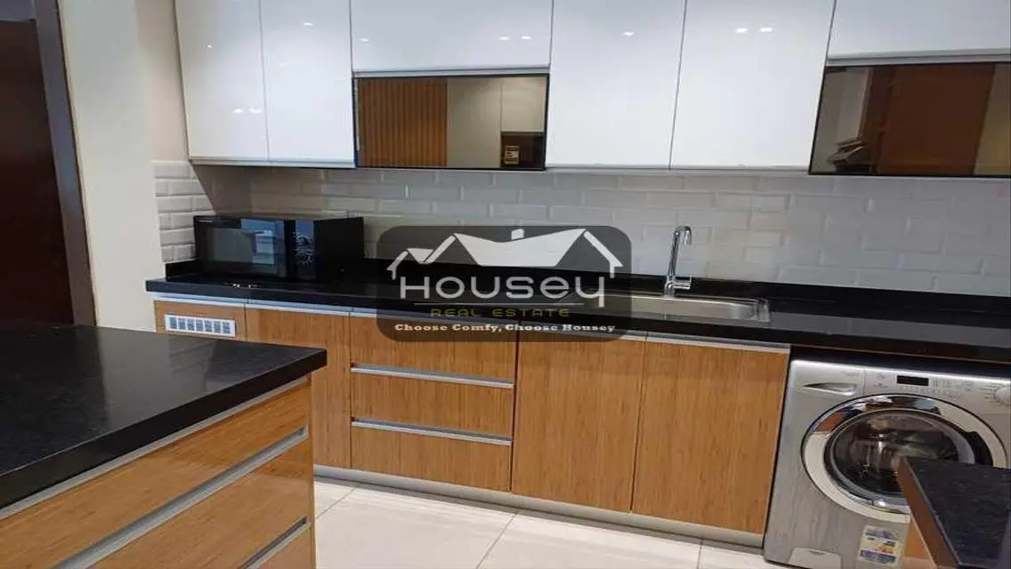 First Residence - New Furnishings - Spacious Area