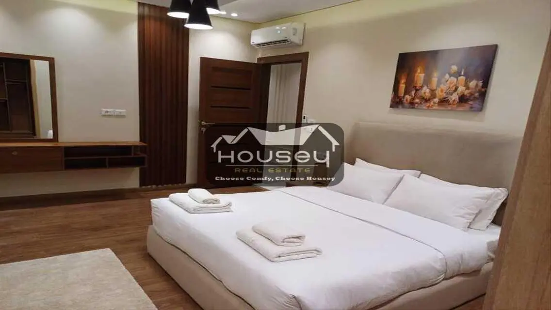 First Residence - New Furnishings - Spacious Area