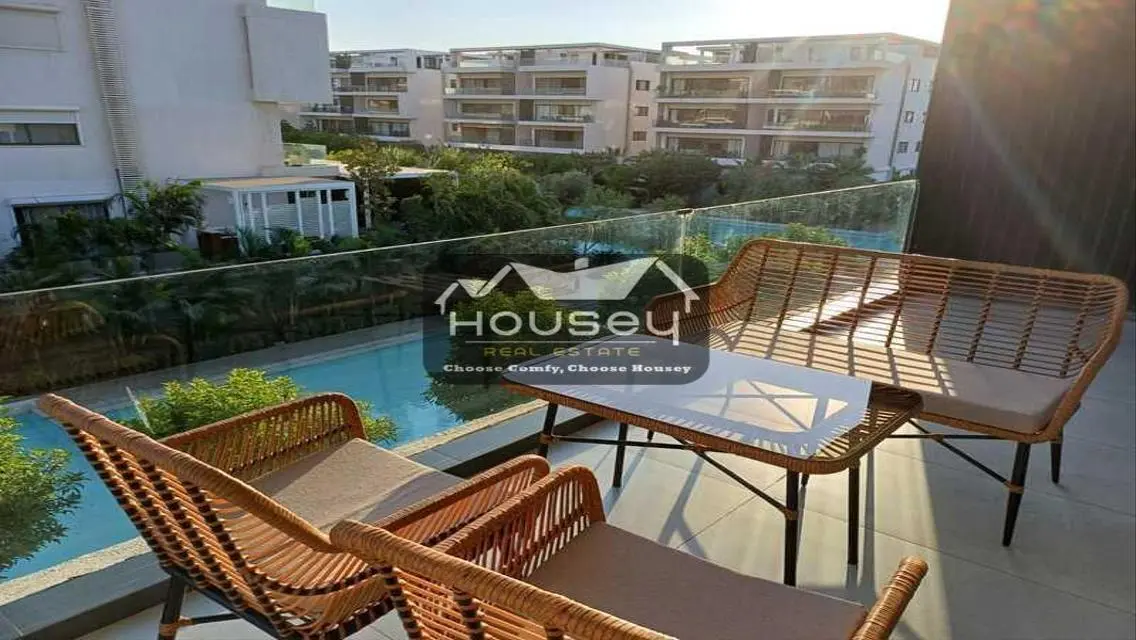 First Residence - New Furnishings - Spacious Area