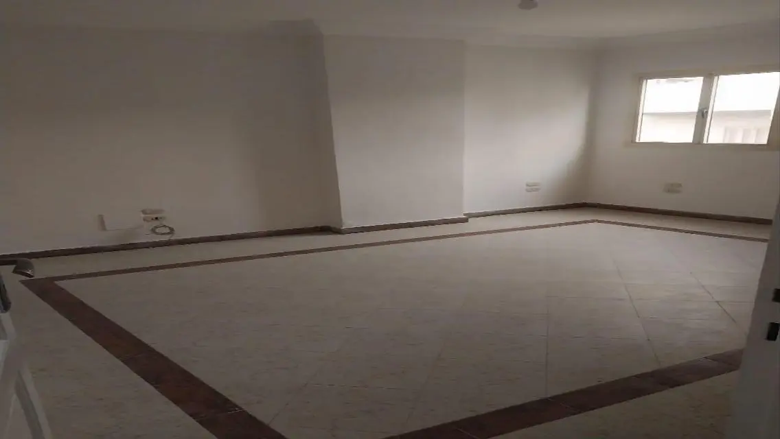 شقة للايجار فيو جنينة بأرض الجولف