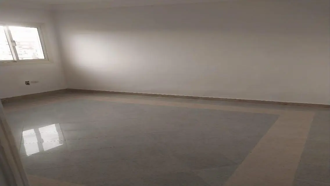 شقة للايجار فيو جنينة بأرض الجولف