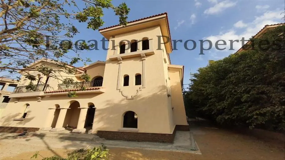 Standalone villa 467m &#34;D &#34;at Madinaty view garden