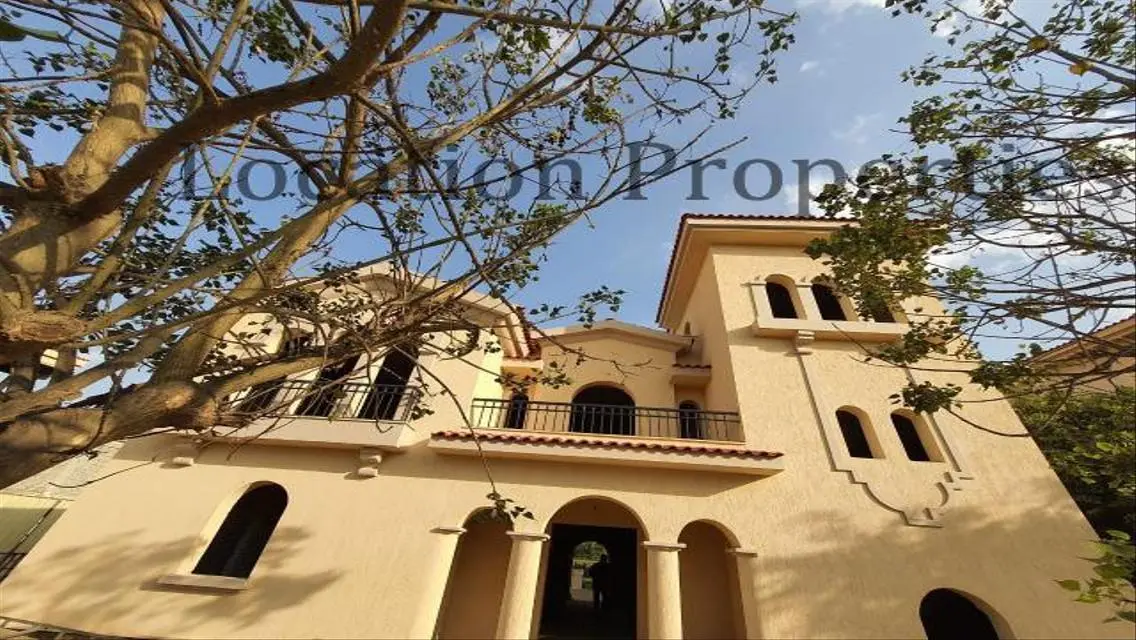 Standalone villa 467m &#34;D &#34;at Madinaty view garden