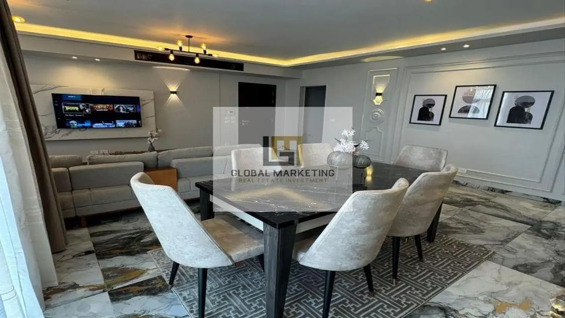Modern furnished apartment for rent in Eastown