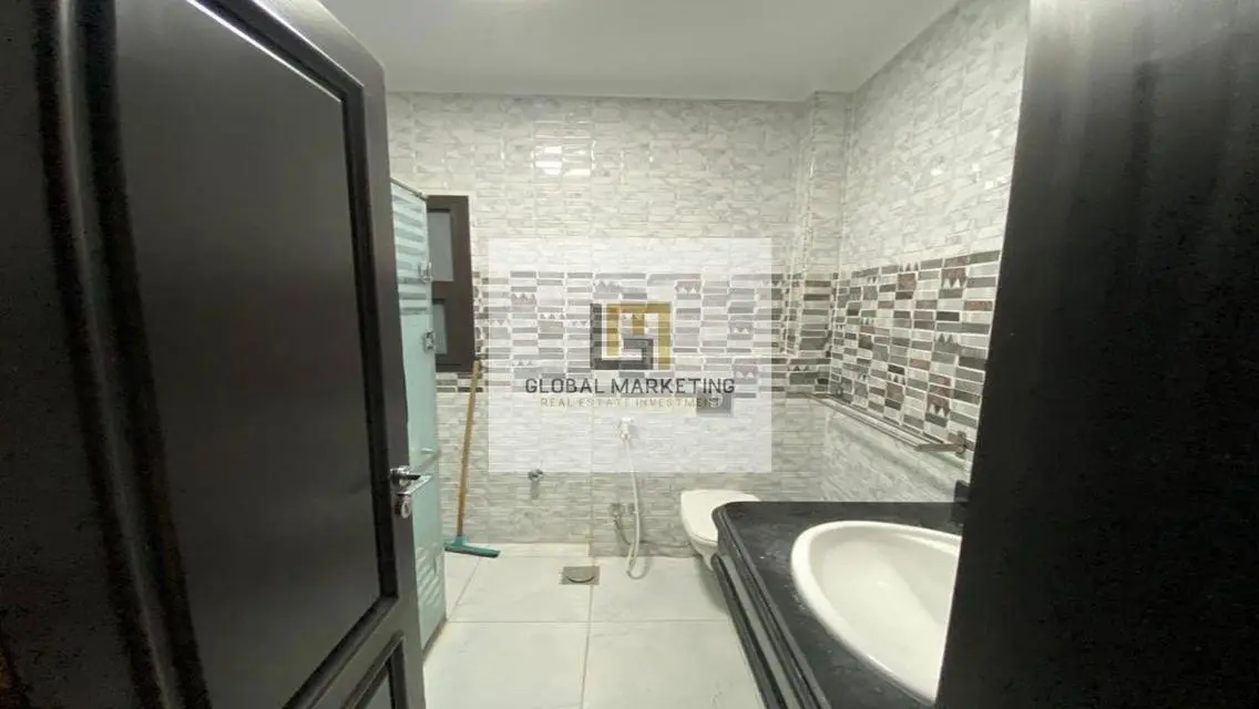 Semi furnished apartment for rent in Eastown