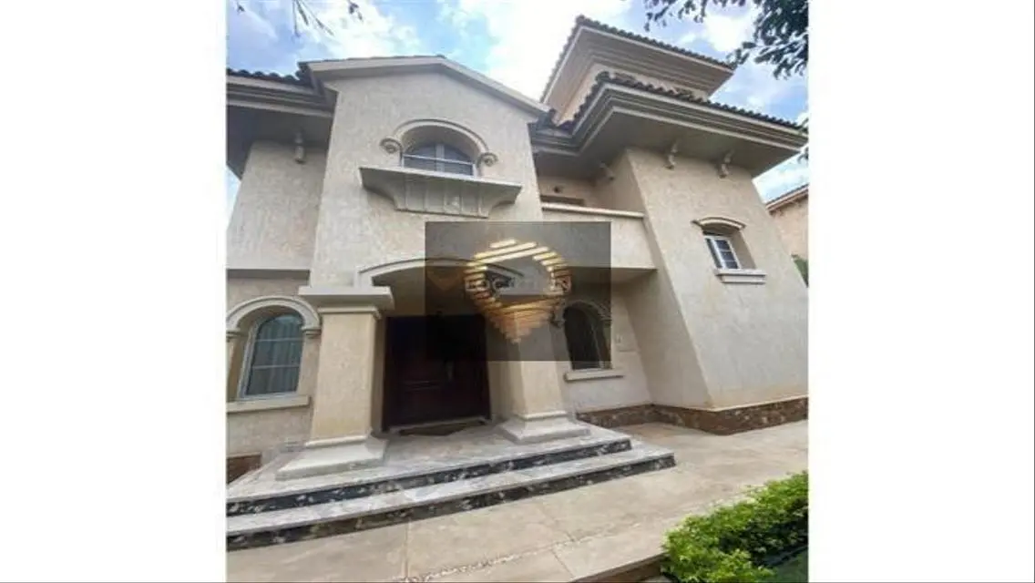 Luxury standalone villa 330m with A/Cs ,Kitchen