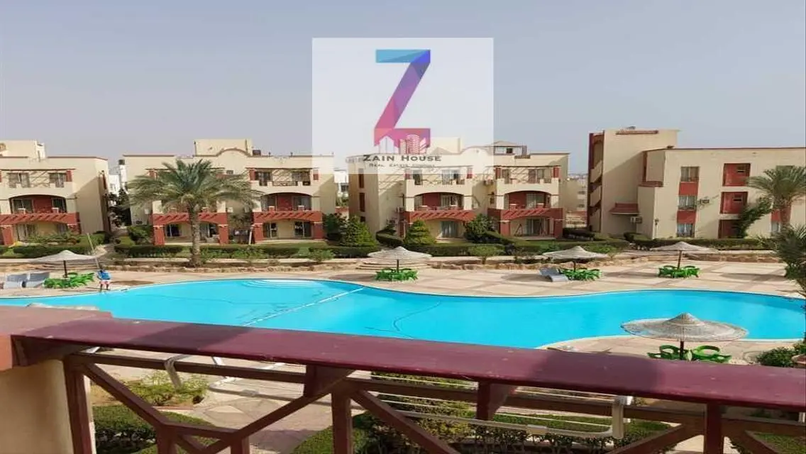 Furnished penthouse with sea view