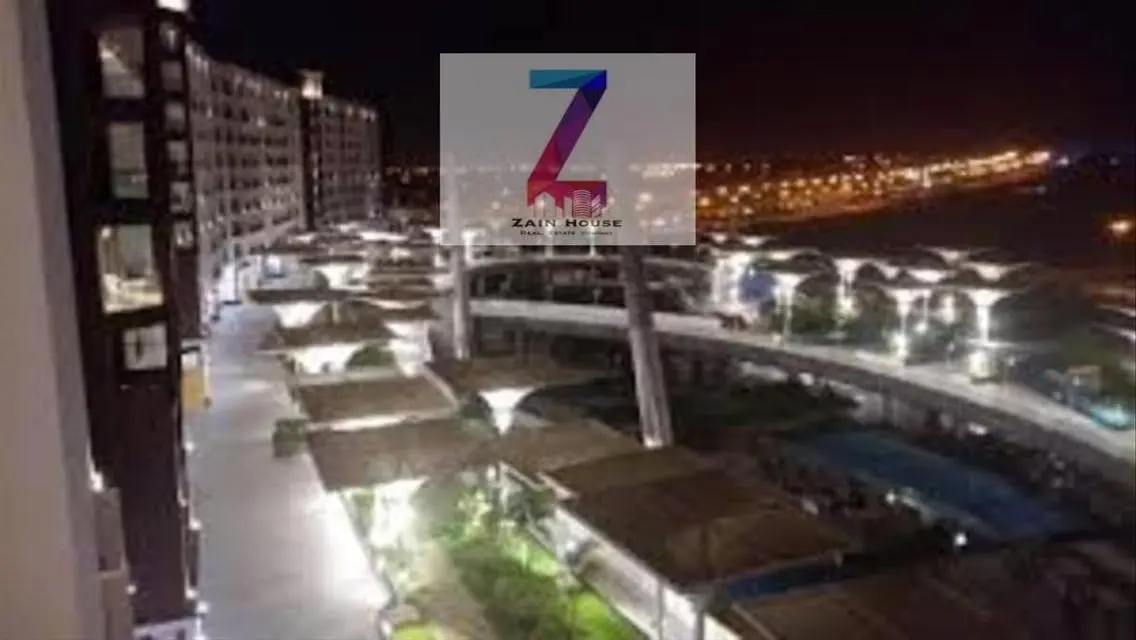Duplex New Cairo Porto hotel finishing front of USA