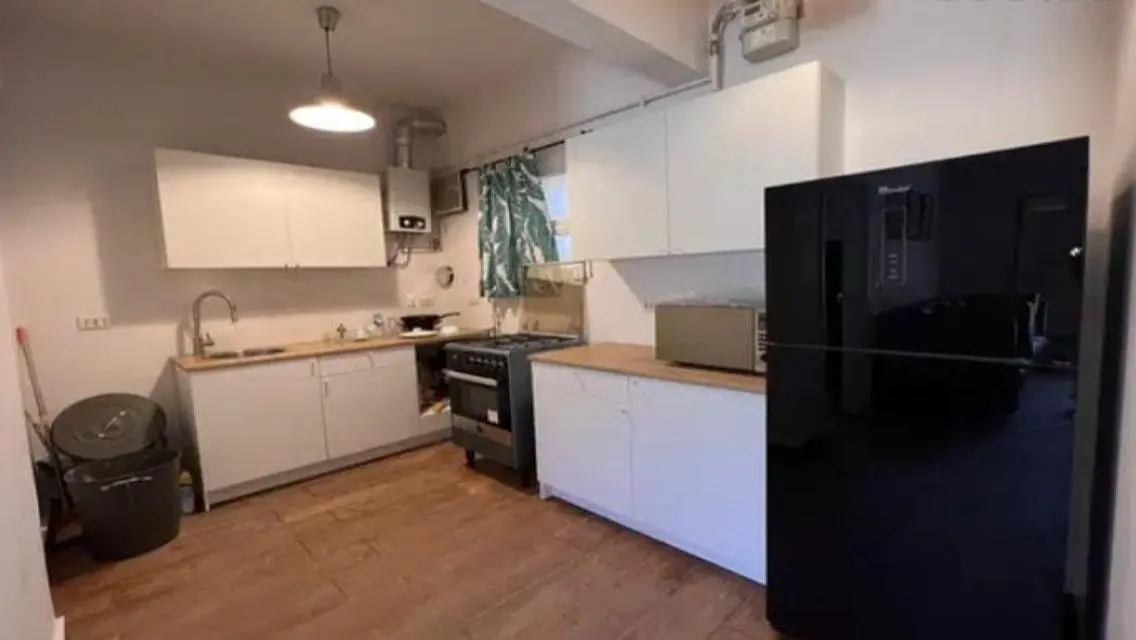 Modern furnished studio for rent in Hyde Park
