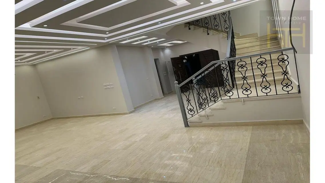 villa for rent in Al Rehab next to services