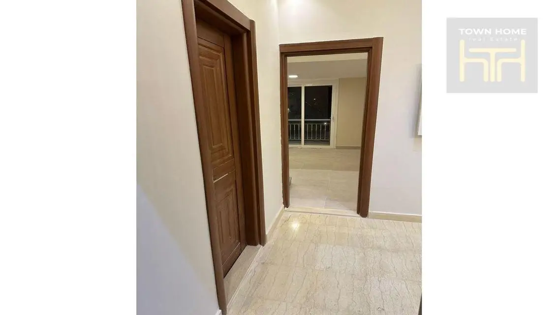 villa for rent in Al Rehab next to services