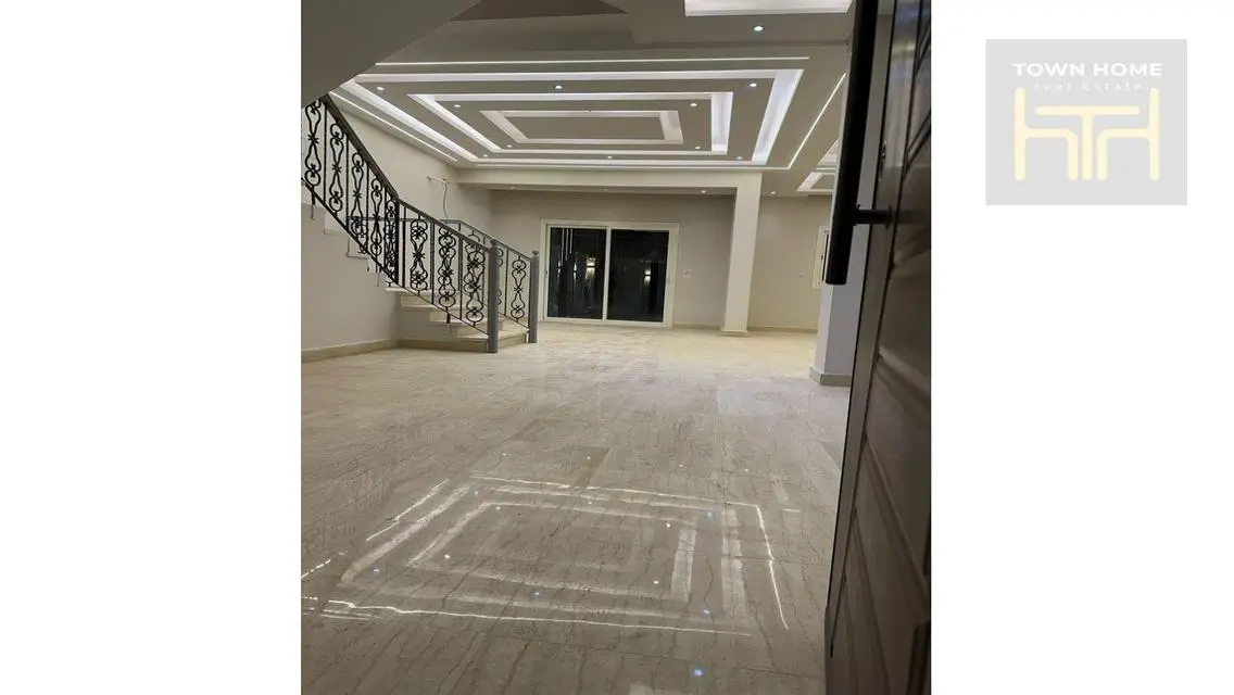 villa for rent in Al Rehab next to services