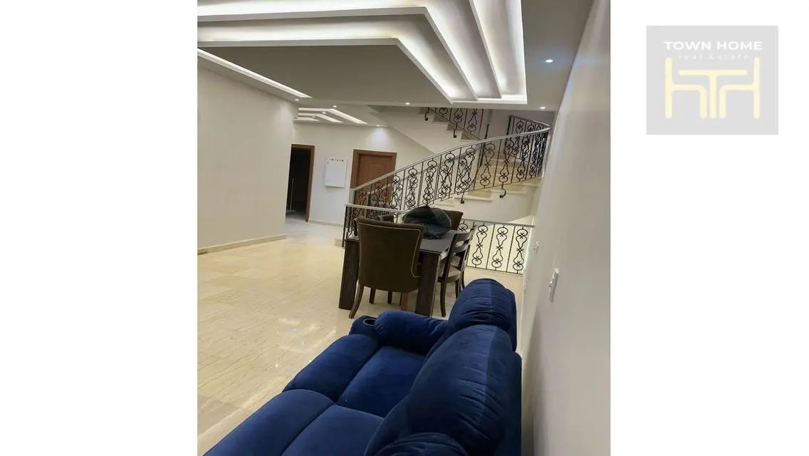 villa for rent in Al Rehab next to services