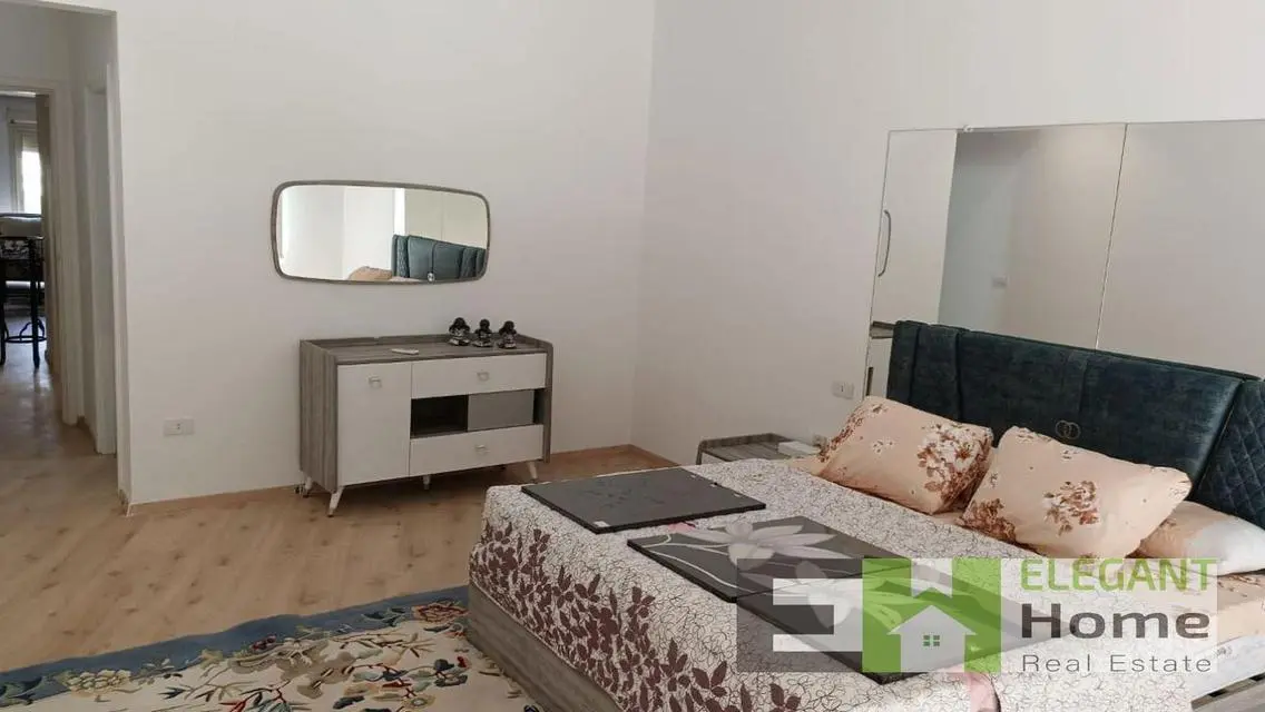 اشيك فيلا مفروشه للإيجار في الباتيو 2 بموقع مميز
