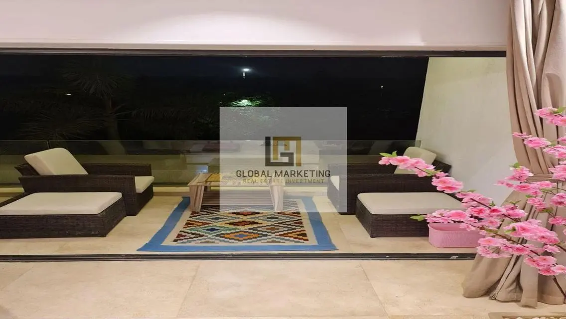 Furnished apartment for rent in Lake View