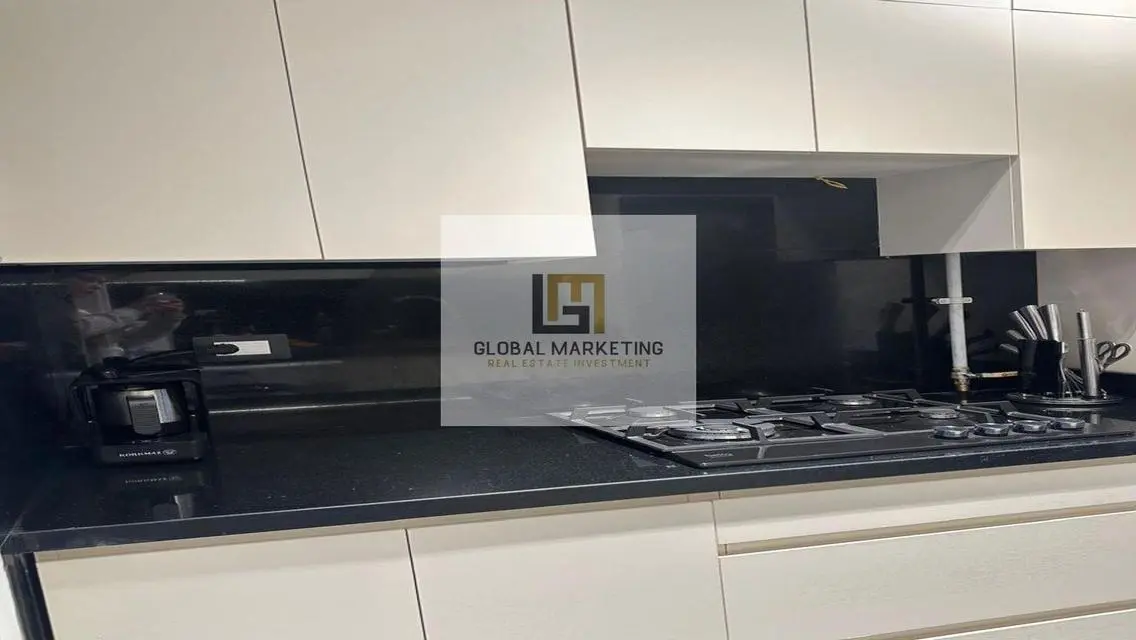 Furnished apartment for rent in Lake View