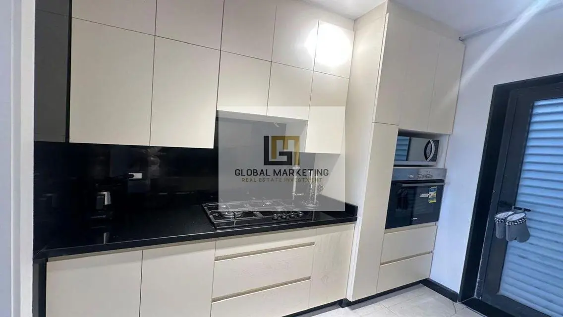 Furnished apartment for rent in Lake View