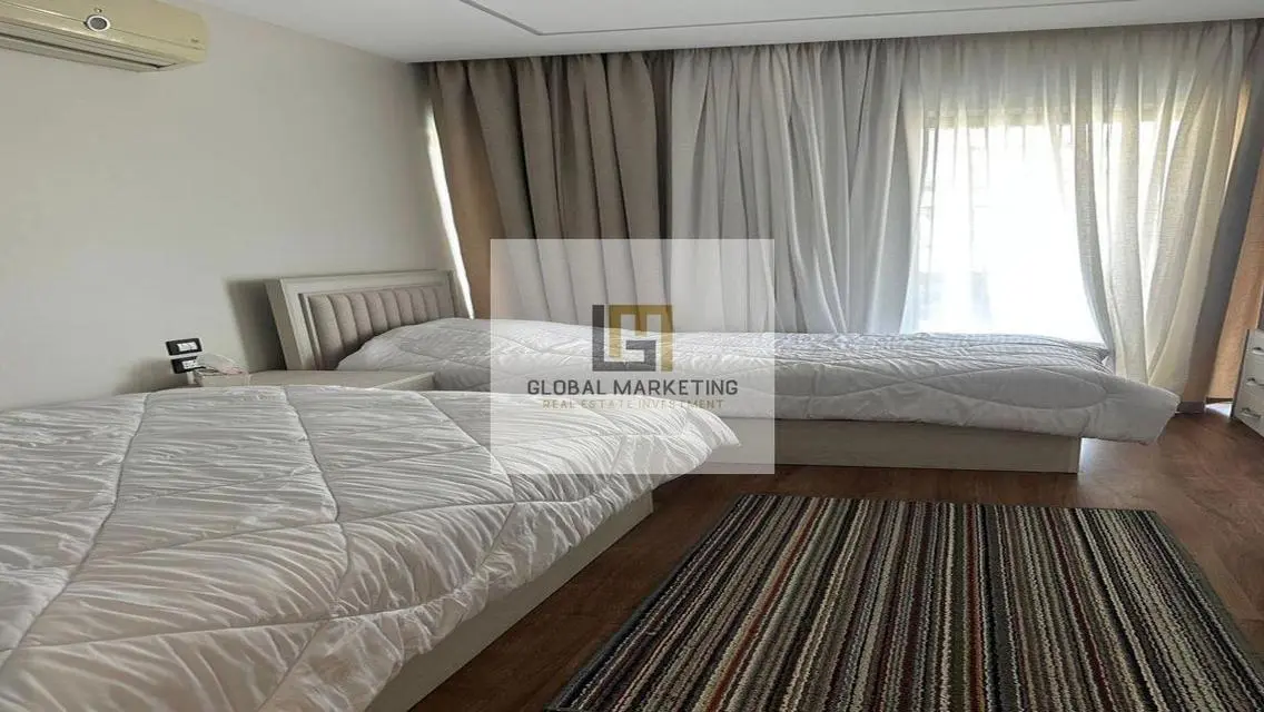 Furnished apartment for rent in Lake View