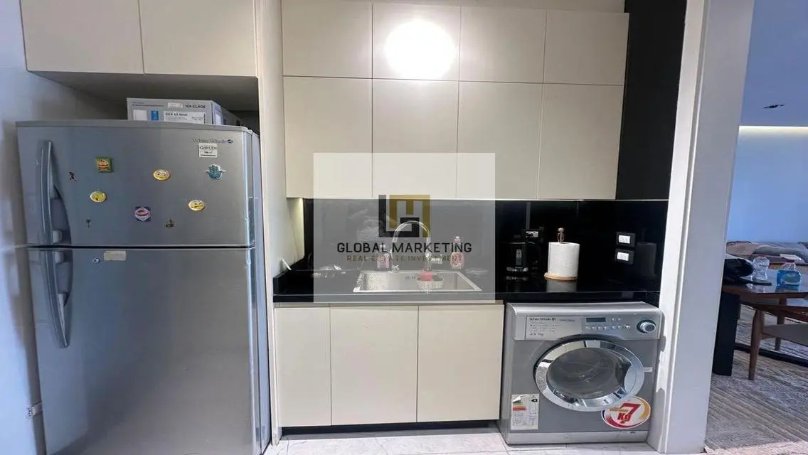 Furnished apartment for rent in Lake View