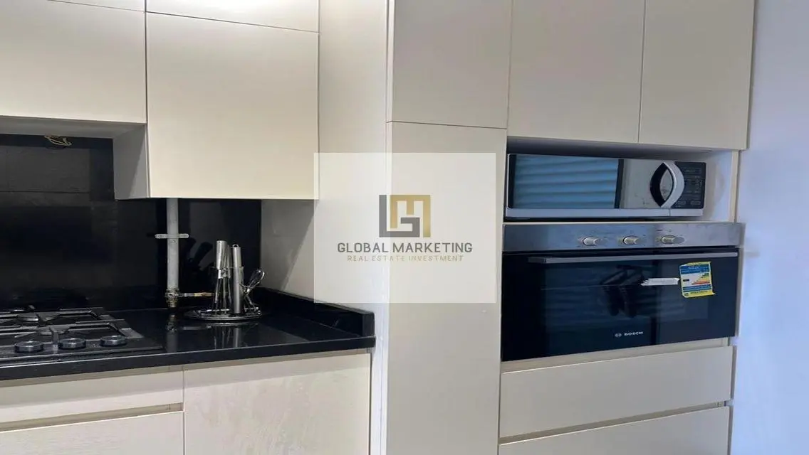 Furnished apartment for rent in Lake View