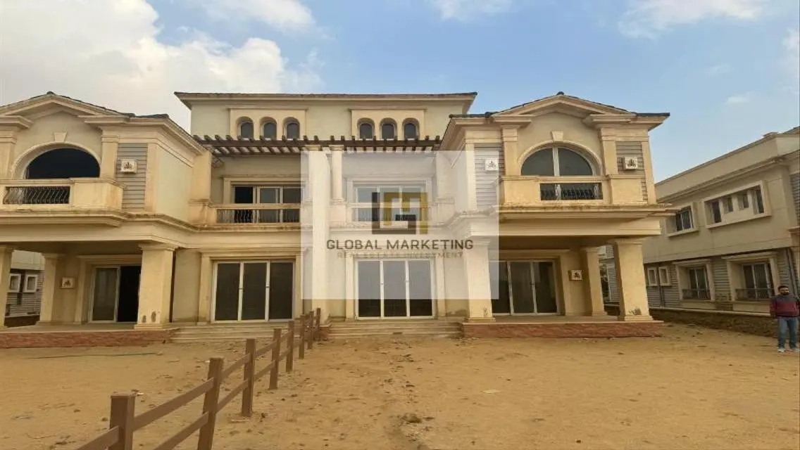 Twin house for sale in MOUNTAIN VIEW  HYDEPARK
