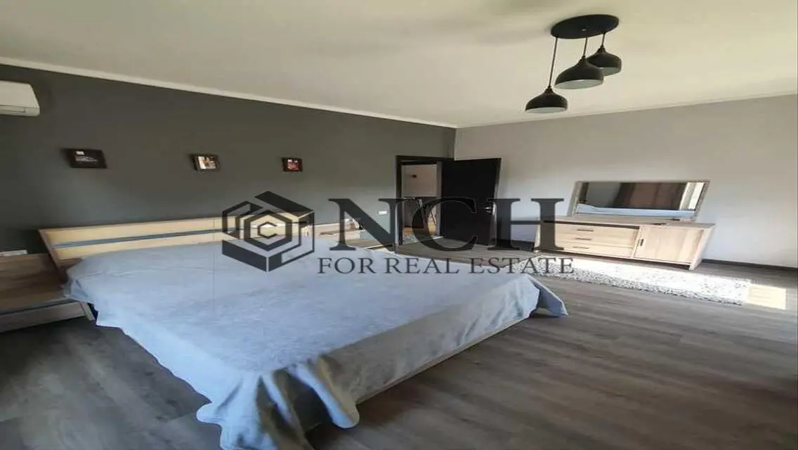 FURNISHED MODERN STUDIO 88M RENT, IN THE VILLAGE.