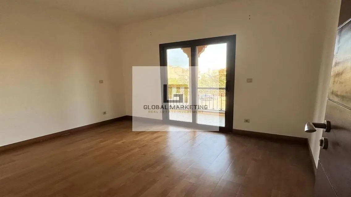 Independent villa with a nice garden in mivida