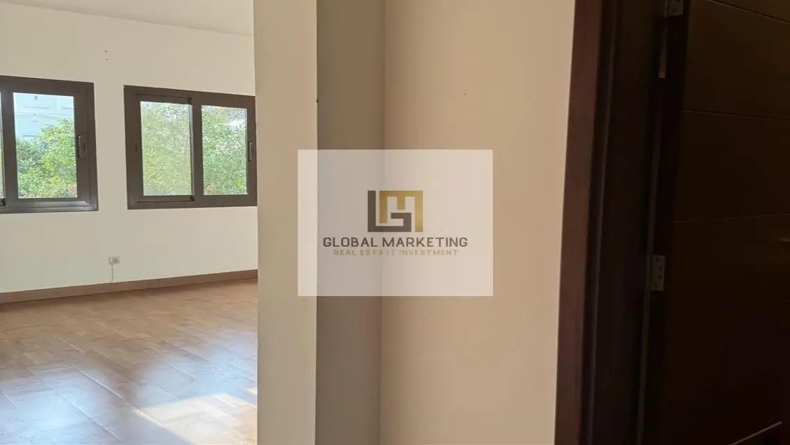 Independent villa with a nice garden in mivida