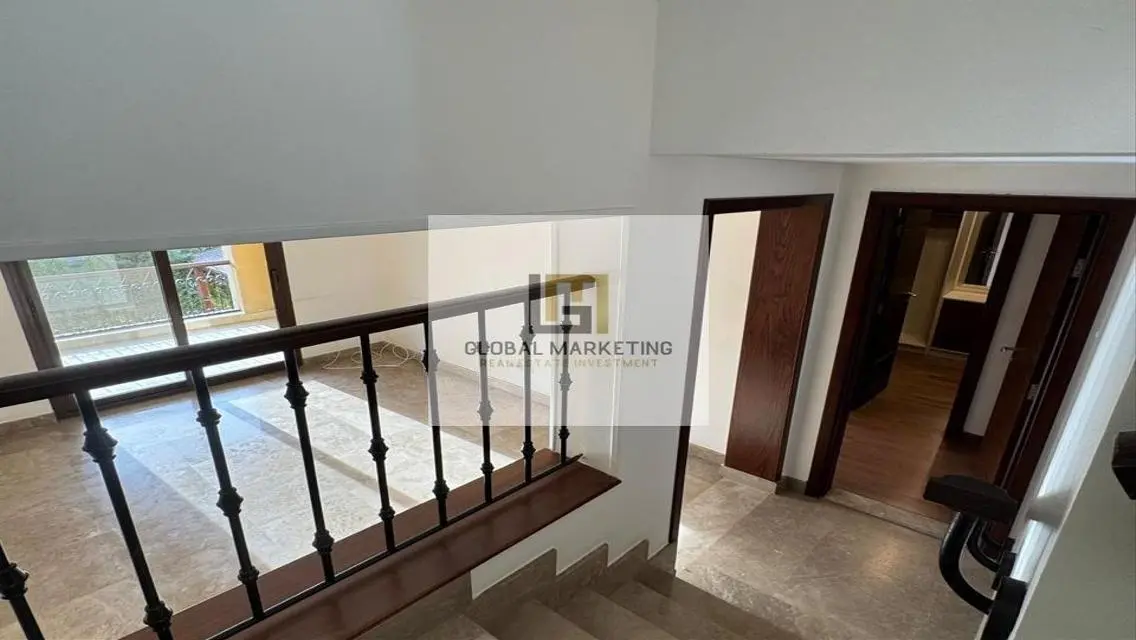 Independent villa with a nice garden in mivida
