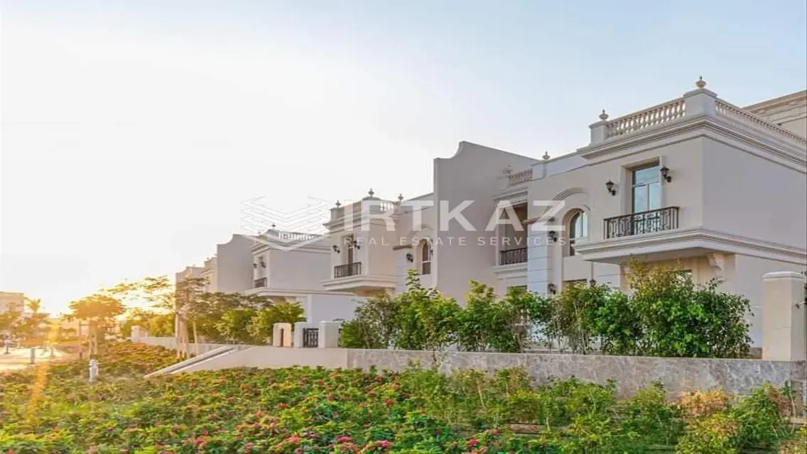 Luxury Apartment with Lake View for Sale
