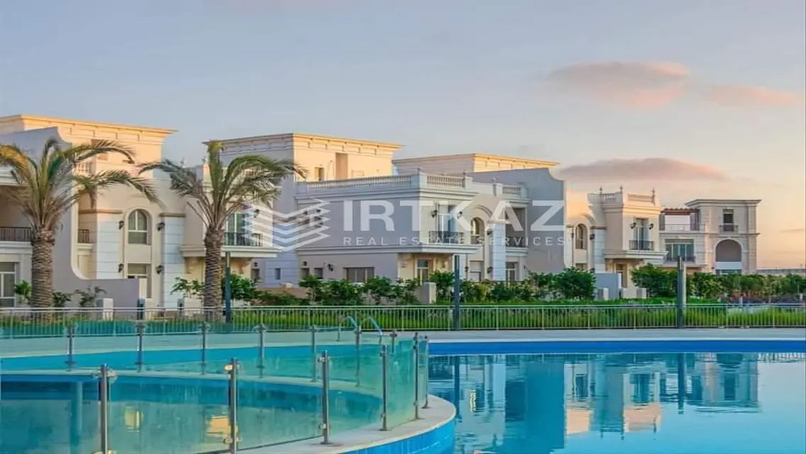 Luxury Apartment with Lake View for Sale