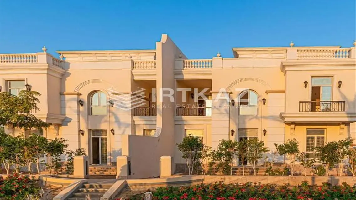 Luxury Apartment with Lake View for Sale